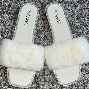 Anna Women's Cream Furry Slippers with Silver Accents